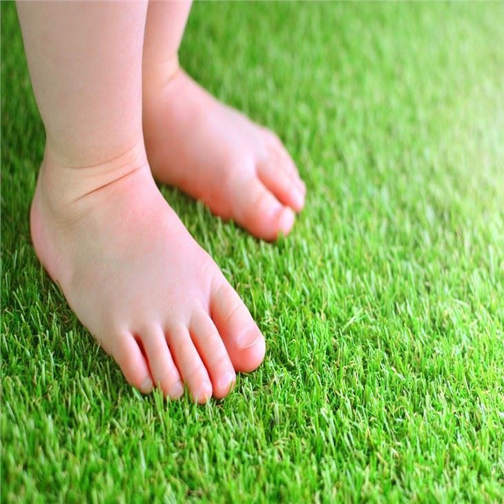 Soft Green Artificial Grass For Kids Playground Grass