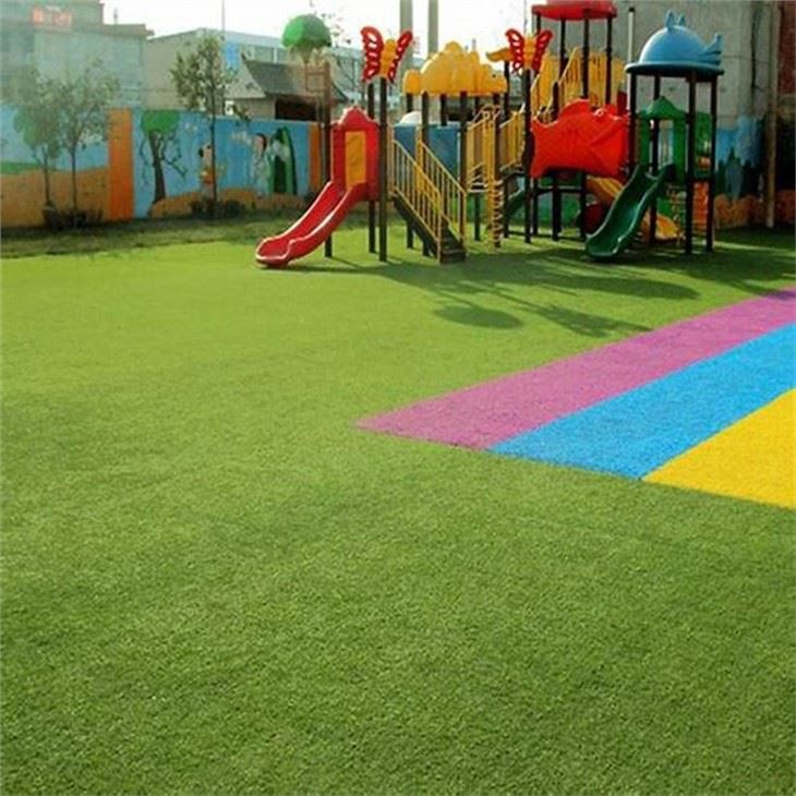 Soft Green Artificial Grass For Kids Playground Grass