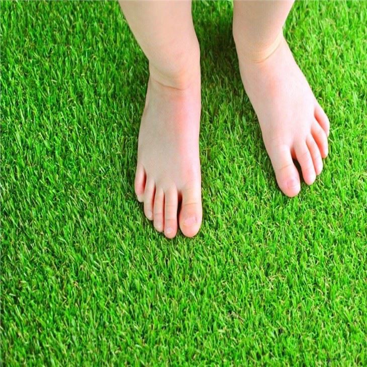 Soft Green Artificial Grass For Kids Playground Grass